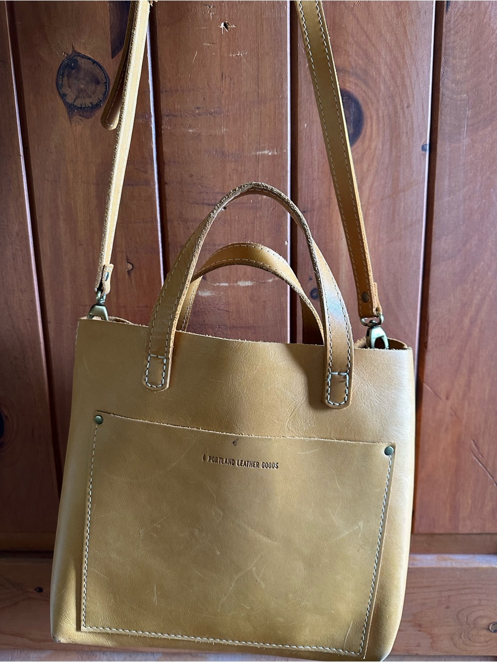 Portland Leather med. Crossbody sunshine bag